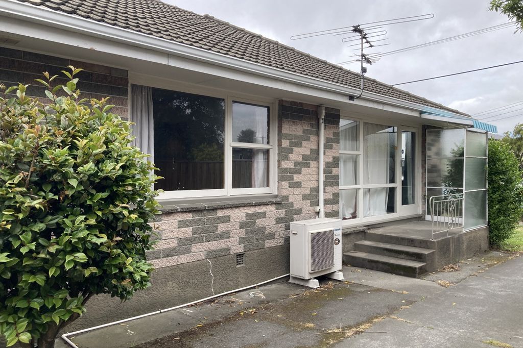 Two bedroom Unit - single garage 2