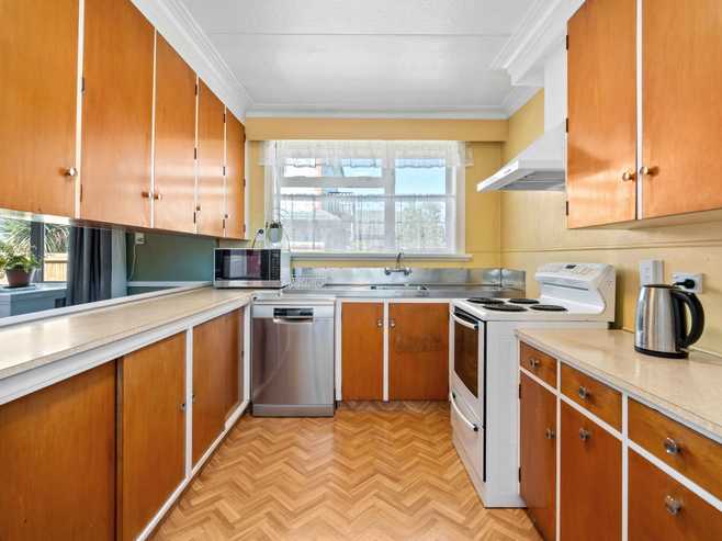 44 Centennial Avenue, MILTON
