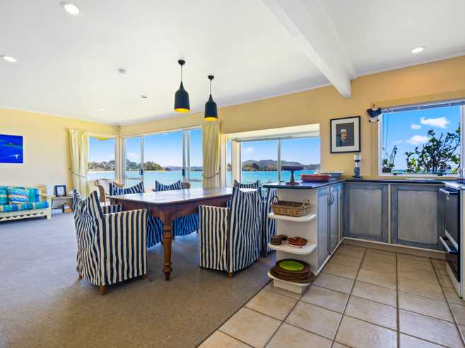 21 Te Kapua Street, Oakura
