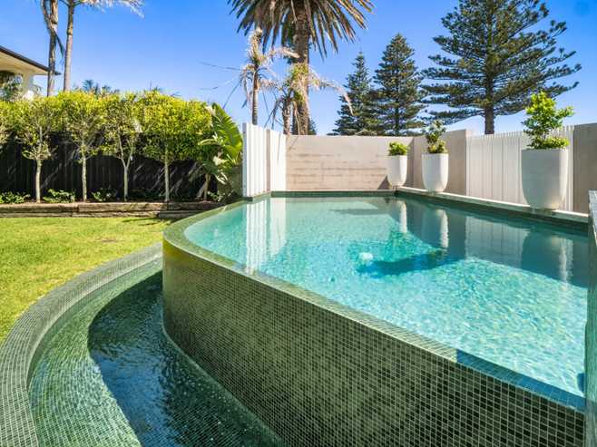 96 Marine Parade, Mount Maunganui