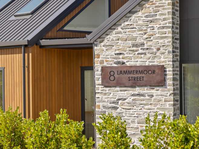 8 Lammermoor Street, Wanaka