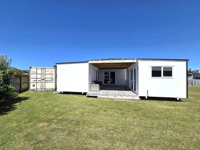 105 Taupata Way, Matarangi
