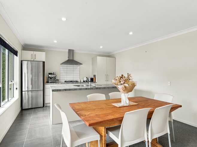 2/38 Kinloch Road, Kinloch
