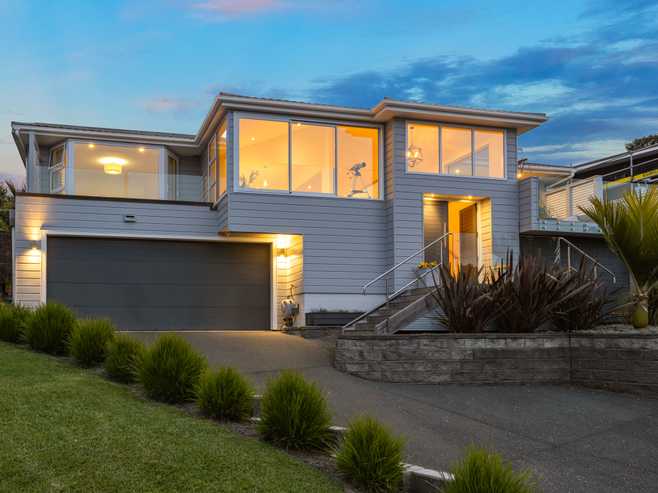 25 Whitby Crescent, Mairangi Bay