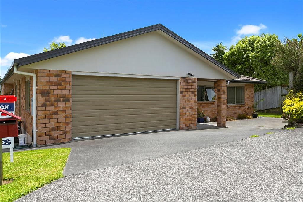 Overlooking Reserve in Ohauiti 1