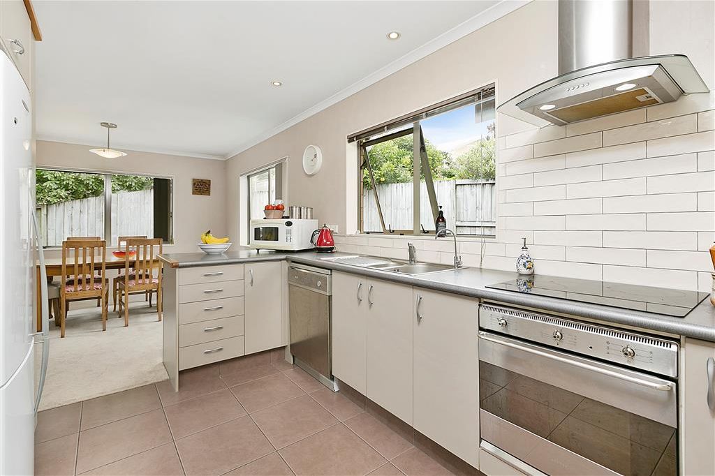 Overlooking Reserve in Ohauiti 5