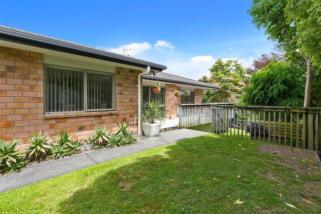 Overlooking Reserve in Ohauiti 2