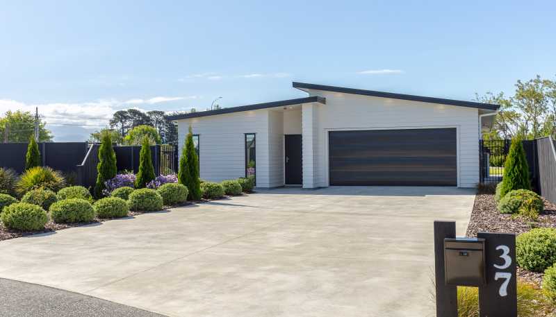37 Marine Corps Drive, Masterton