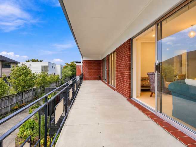 1/8 Wolsley Avenue, Milford