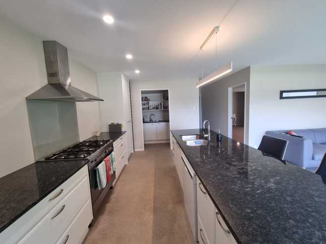 7 Aldon Lane, The Gardens