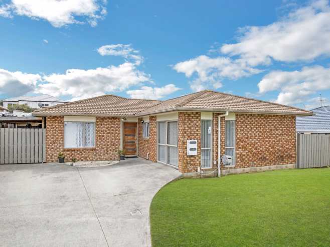 3 Eloise Place, Clendon Park