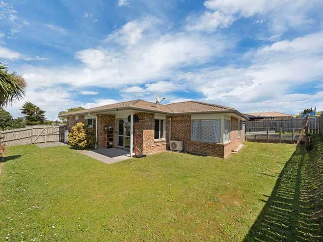 3 Eloise Place, Clendon Park