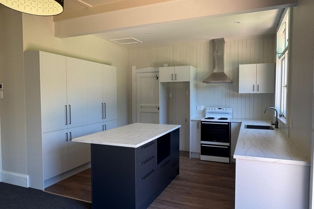 Freshly Renovated – Peaceful Living Close to Town 5