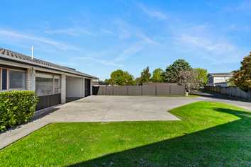 26 Matuhi Rise, Henderson