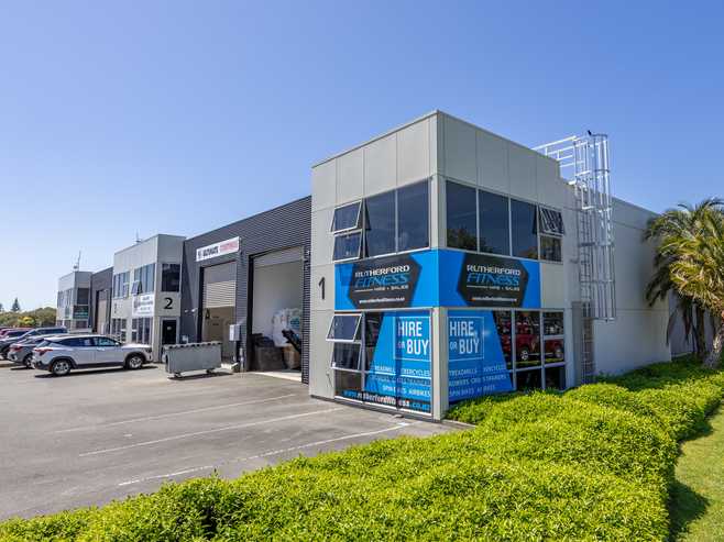 Papamoa Road Front Unit