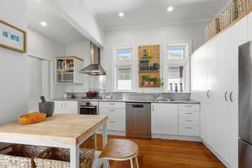 63 Tirangi Road, Rongotai
