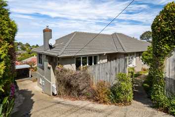 106 Helensburgh Road, Halfway Bush