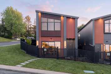 20B Velma Road, Hillcrest