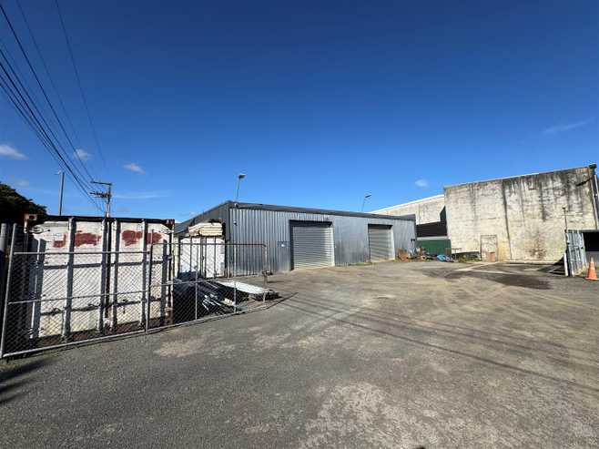 Warehouse, Yard, Office and Showroom
