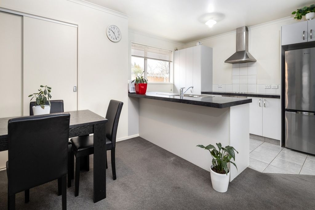 Conveniently located 3 bedroom home 4