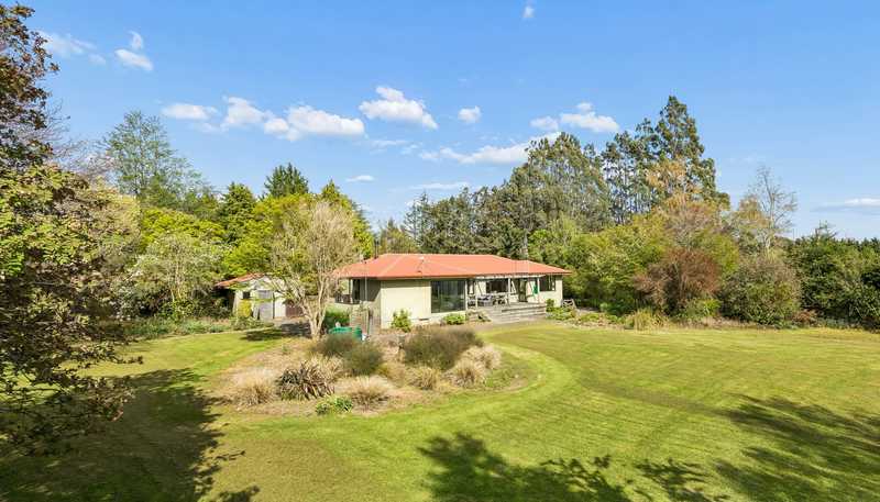 1680 Mahinerangi Road, Lee Stream