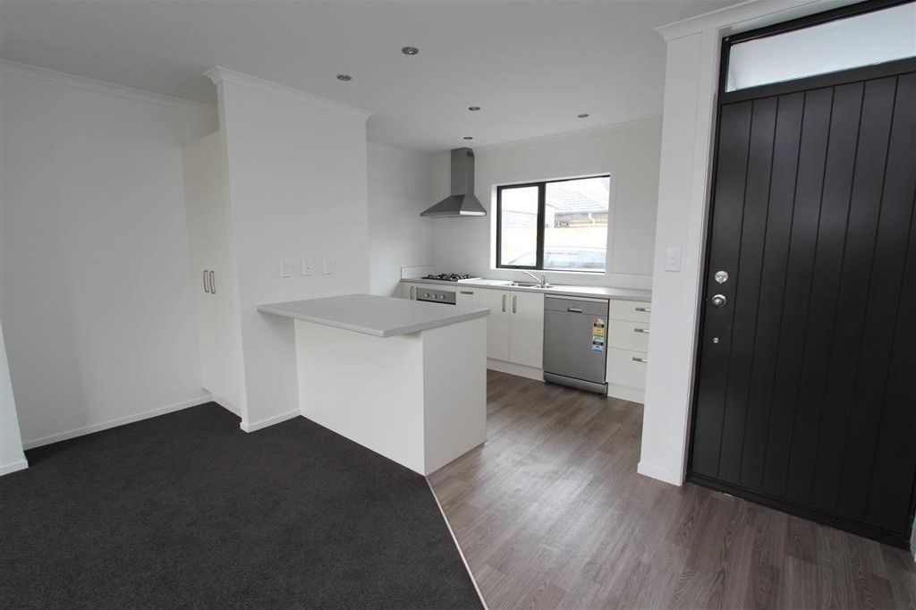 Modern Two- Bedroom Townhouse 3