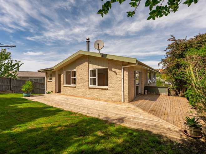 27 Benmore Street, Glenwood