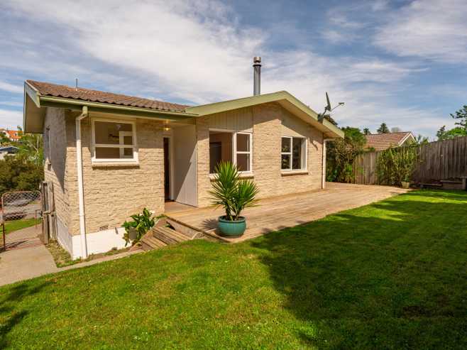 27 Benmore Street, Glenwood