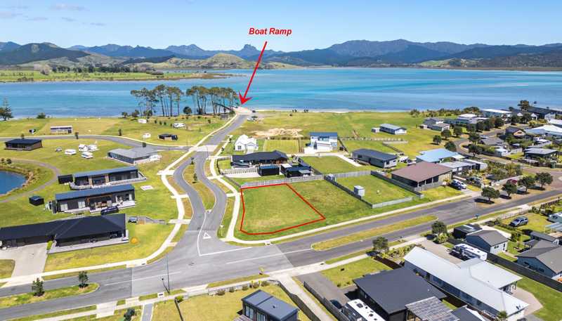 174 Harbour Drive, Matarangi
