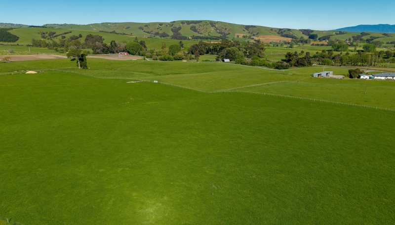 1572 Ponatahi Road, Carterton
