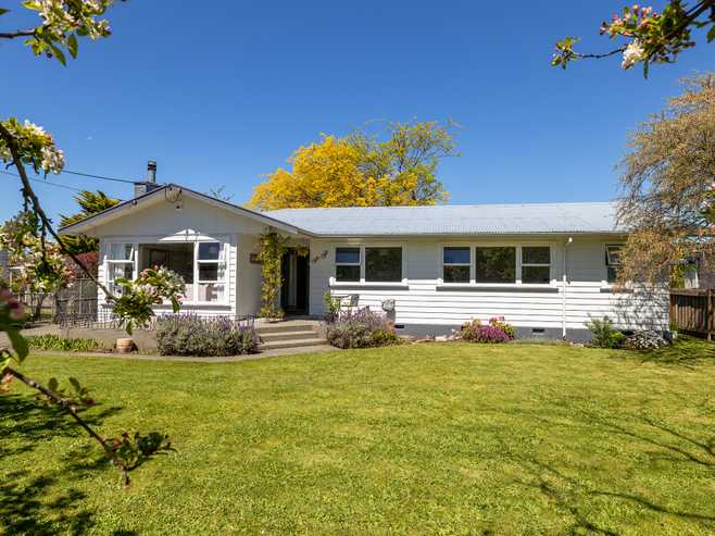 5 Harley Street, Masterton