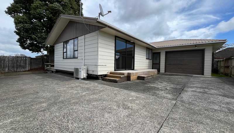 2/22 Nelson Street, Papakura