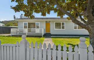 52 Longfellow Street, Trentham