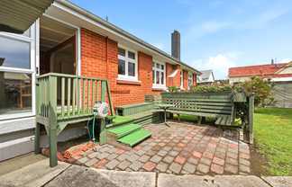 128 Macandrew Road, South Dunedin