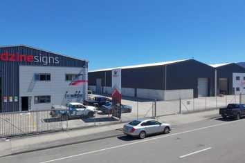 Modern High Stud Warehousing