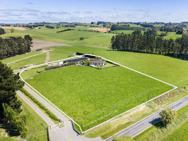 831 Halcombe Road, Feilding
