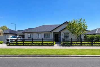 2 Tuawa Lane, Clevedon