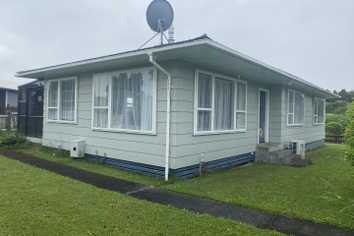 32 Oberon Street, Stratford
