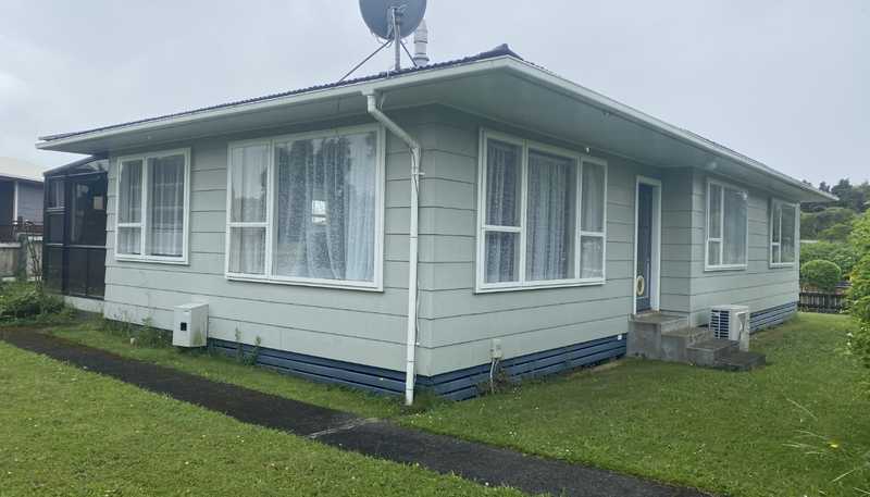 32 Oberon Street, Stratford