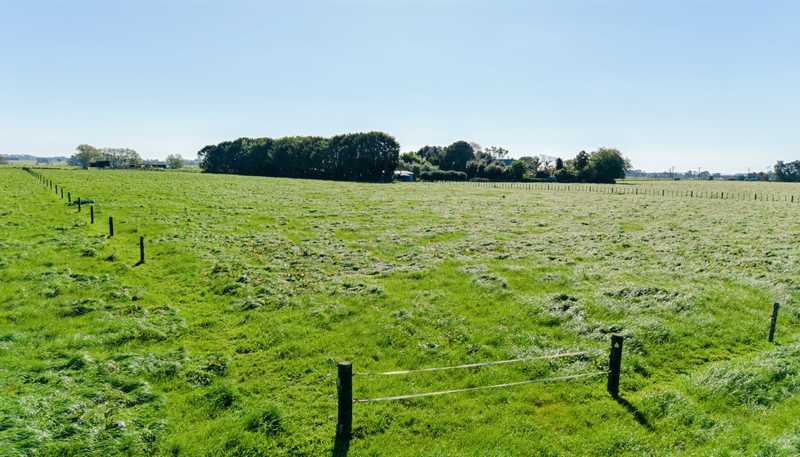 319 Waiau Road, Onaero
