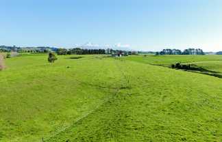 319 Waiau Road, Onaero