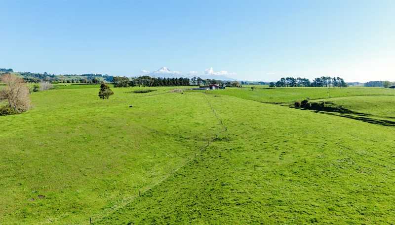 319 Waiau Road, Onaero