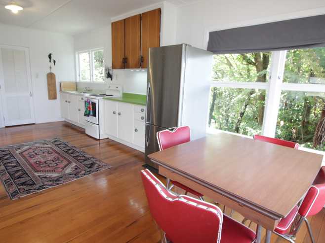 27 Clinton Road, Tawharanui Peninsula