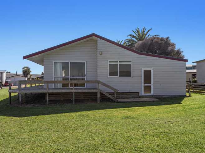 7 Rawinia Place, Te Kaha