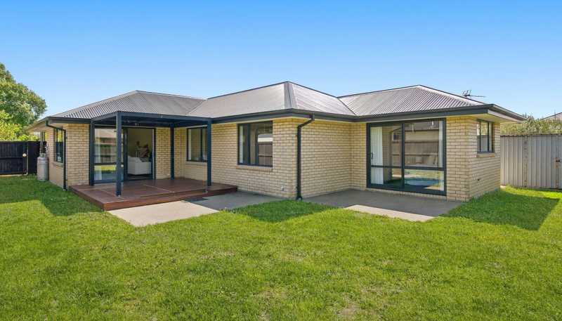 38 Ridgeway Avenue, ROLLESTON