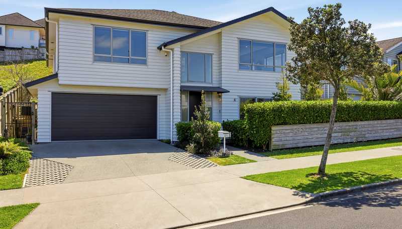 100 Godfrey Drive, Millwater
