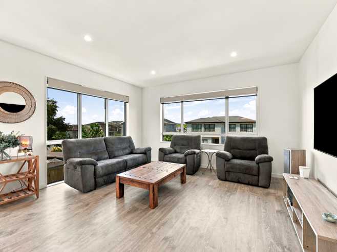 100 Godfrey Drive, Millwater