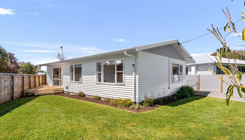 31 Cologne Street, Martinborough