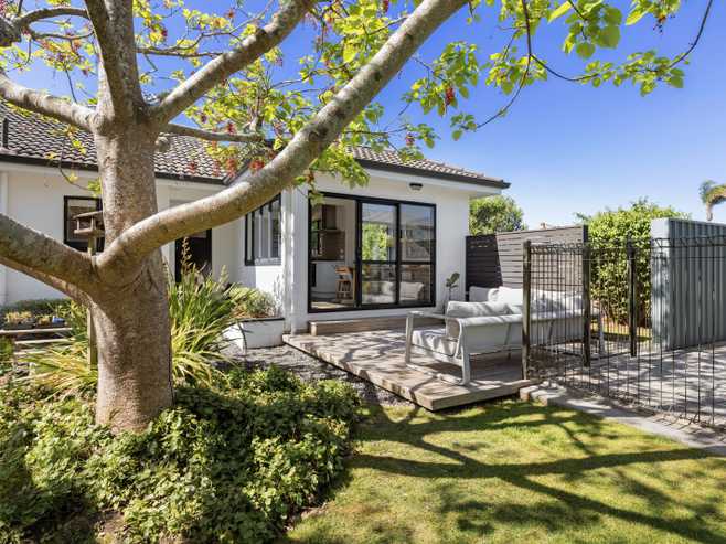 74 Harbour Drive, Otumoetai