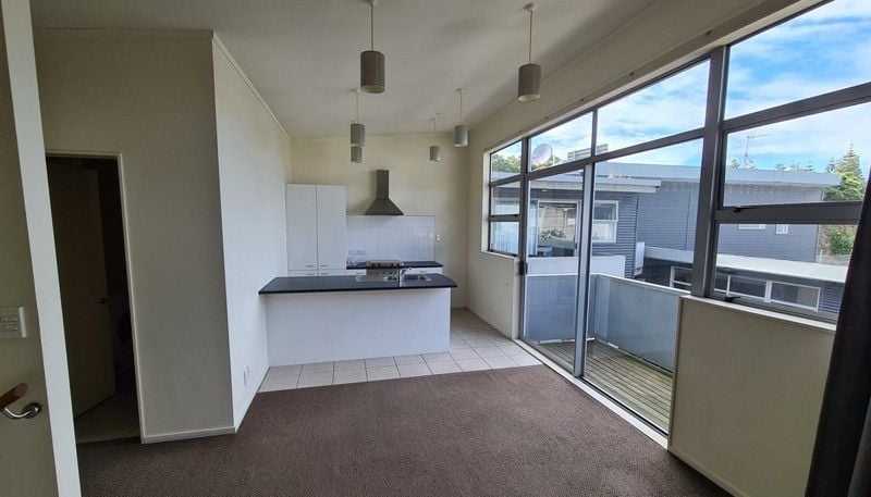 10c/16 Centennial Hwy, Ngauranga